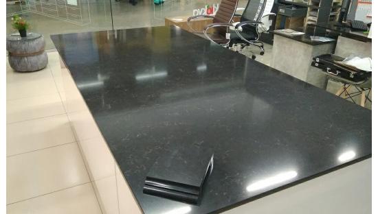 Кварцевый агломерат Vicostone BQ 8812 JAVA NOIR