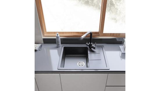 Мойка GranFest QUADRO 650L, цвета Черный